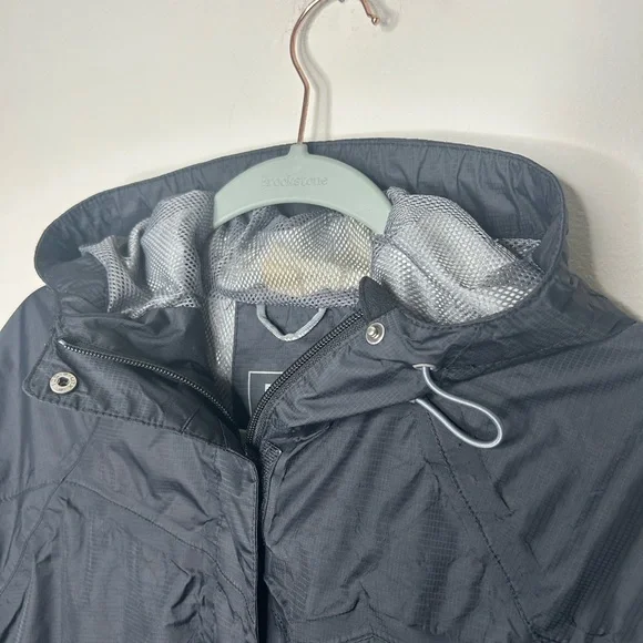 Helly Hansen Yu Ervik Waterproof Rain Full Zip Up Jacket in 990 Black size XS - Picture 4 of 14